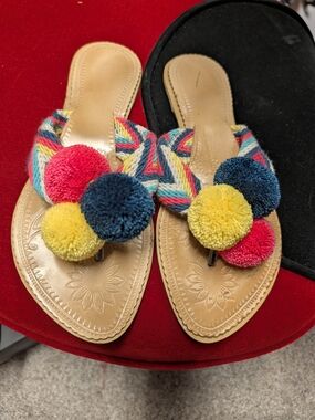 Colorful Artesian Pom-Pom Women's Thong Sandals - Multicolor. 8